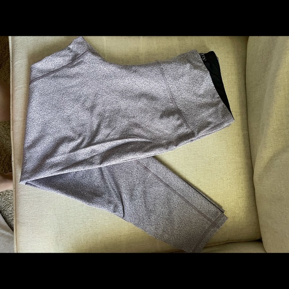 Women’s leggings - Picture 2 of 3